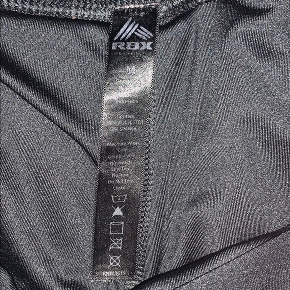 Spandex - Picture 3 of 3